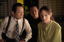 ＜相棒22 第1話＞右京＆亀山、危険な宗教団体に迫る 画像
