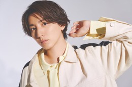 SixTONES京本大我、メンバーに似合いそうなミュージカル語る ピースサイン輝く姿で「Eye-Ai」表紙 画像