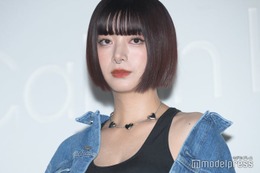 池田エライザ、デニム×ブラレットを完璧着こなし「初心に戻れる」香水の思い出も＜Calvin Klein グローバルイベント in TOKYO＞ 画像