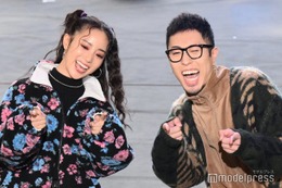 中町兄妹、“お決まりの挨拶”で会場沸かす 綾はほっそり美脚披露＜TGC フェス 山梨 2023＞ 画像