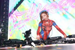 明日花キララ・DJ SODA・戦慄かなのがSEXYコスプレ姿で集結 ハロウィンイベントに熱狂＜「SAMURAI INFINITY」in ハロウィン＞ 画像