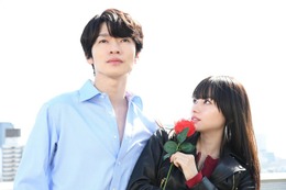 Snow Man深澤辰哉“この世で最もカッコいい告白”目指す 山本舞香との恋の行方は？＜今日からラブリーマン＞ 画像