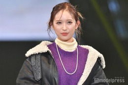 伊藤桃々、カチモリ×ムスタングコート姿が秋っぽい＜札幌コレクション 2023 A／W＞ 画像