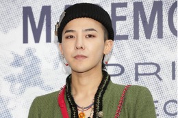 BIGBANG・G-DRAGON、警察へ初出頭 麻薬犯罪関与を報道陣に否定＆ファンに“一言”も 画像