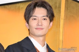 岡田将生、無防備な寝顔ショットに「激レア」「これは反則」とファン悶絶　公式マーク獲得に祝福の声も 画像