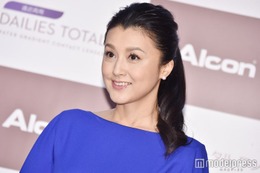 藤原紀香、美の秘訣・自宅での簡単トレーニング法明かす 画像