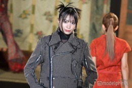 SKE48石黒友月、囲み目メイクがクールな印象 地元・愛知でランウェイ＜BISHU COLLECTION＞ 画像