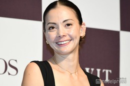 土屋アンナ、所属事務所移籍を発表「前に進んでいくための選択」 画像