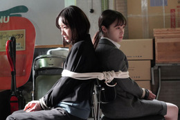 ＜トクメイ！警視庁特別会計係 第6話＞円＆さゆりが監禁される 女性刑事の知られざる苦悩とは 画像