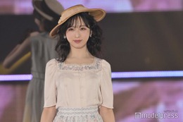 AKB48小栗有以、太もも全開セットアップコーデに反響「めっちゃ美脚」「大人っぽい」 画像