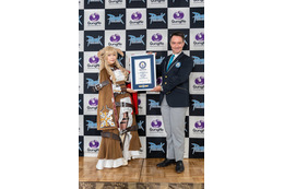 えなこ＆東雲うみら所属事務所社長・よきゅーん、公式コスプレイヤー初のギネス世界記録に認定 画像