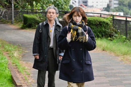 ＜うちの弁護士は手がかかる 第7話＞“元マネージャー”蔵前、女優の梨乃と再会 因縁の対決始まる 画像