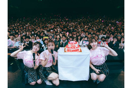 峯岸みなみ、ノースリーブス15年目で語った高橋みなみ・小嶋陽菜への想い「2人の背中は遠いなってずっと思いながら…」＜15周年ライブ＞ 画像