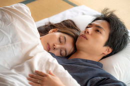 「単身花日」WEST.重岡大毅、新木優子に強引キス “攻めの絡み”に「びっくりした」「毎回リアル」の声 画像