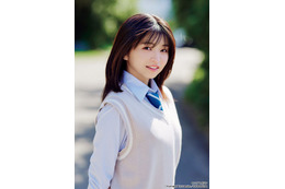 “現役JKアイドル”佐々木ほのか、美バスト解放 制服から大胆ビキニ姿に 画像