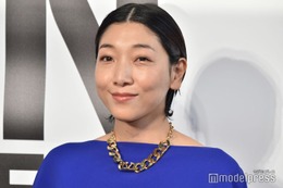 安藤サクラ、大胆スリットドレスから美脚チラリ「振り返ると目まぐるしかった」今年回顧＜GQ MEN OF THE YEAR 2023＞ 画像