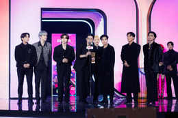 ATEEZ、トップバッターで東京DのボルテージMAXに 新曲「Crazy Form」も披露＜2023 MAMA AWARDS DAY2＞ 画像