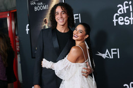 「ハイスクール・ミュージカル」ヴァネッサ・ハジェンズ、野球選手と結婚 画像