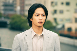 志尊淳、ヒゲ姿でトランスジェンダー男性に 杉咲花と共演「全てを受け止めたい」＜52ヘルツのクジラたち＞ 画像