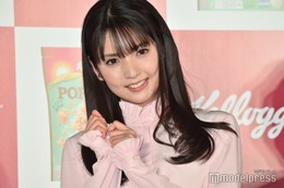 道重さゆみ、ニットワンピから美脚チラリ「ポーズも可愛い」「似合ってる」と反響 画像
