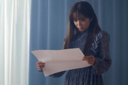 ＜18歳、新妻、不倫します。 第9話＞煌、明花に離婚届を残し姿消す 三条への復讐の結末は？ 画像