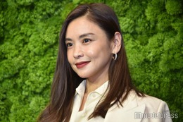 滝沢眞規子、イギリスから帰国の次女公開「横顔そっくり」「美人オーラがすごい」と話題 画像