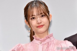 松村沙友理、美脚披露セーラー服姿 「可愛すぎ」「現役でいける」と反響続々 画像