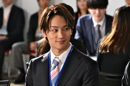 「マイハル」最終回、なにわ男子・藤原丈一郎が突如登場 “仲良し出演”に驚きの声「びっくり」「似合ってる」 画像