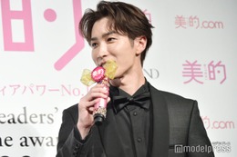 Snow Man渡辺翔太、授賞式でなかなか退場せず…「まだしゃべれますけど」 画像