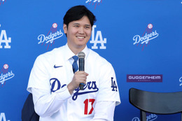 大谷翔平選手、ドジャース移籍で投手の妻にポルシェ贈る “背番号17”めぐる対応に感謝 画像