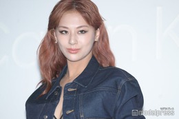 西内まりや、30歳の“節目”迎える 美背中輝くセクシー水着姿に反響「見惚れる」「圧巻のスタイル」 画像