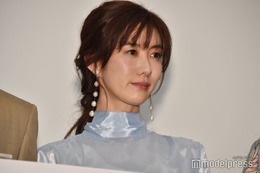 再々婚のともさかりえ、ウェディングドレス姿を披露「幸せオーラすごい」「女神様」と反響 画像