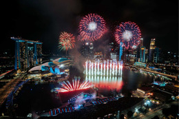 シンガポールで年越しイベント「Marina Bay Singapore Countdown 2024」ミュージック花火がマリーナ・ベイ彩る 画像