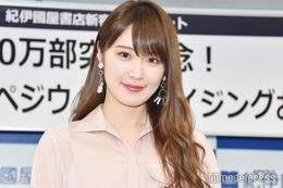 高山一実、美脚輝くミニ丈ワンピ姿に反響「脚長い」「キュート」 画像