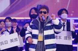 ＜紅白リハ1日目＞鈴木雅之、JO1は「俺の大好きなグループ」河野純喜とリハ前に連絡取り合う 画像