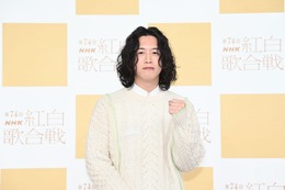 ＜紅白本番＞キタニタツヤ、一夜限りの「呪術廻戦」特別映像とともに圧巻パフォーマンス 画像