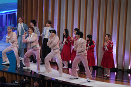 ＜紅白本番＞JO1、白組トップバッターでSEVENTEEN＆LE SSERAFIMらと仲良く盛り上げ 大平祥生＆HONG EUNCHAEは2ショットでポーズ 画像