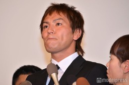 実家が神社の狩野英孝、絵馬でSnow Manの活躍祈願？「優しい」「ほっこりした」の声 画像