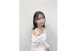 乃木坂46阪口珠美、美脚際立つ新衣装ショット公開「スタイル抜群」「とっても綺麗」と反響 画像