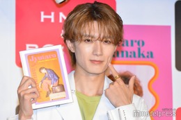 M!LK山中柔太朗、初ソロカレンダーでレアカット採用 撮影裏話も明かす「震えながら…」＜山中柔太朗カレンダー2024.4-2025.3＞ 画像