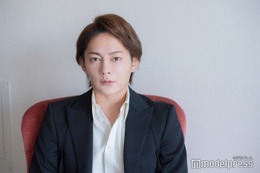 三崎優太、煽り運転被害で8針の負傷 痛々しい姿で状況説明「しばらく休みたいと思います」 画像