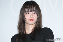 山本舞香、大胆へそ出しトップスで美ウエスト披露「可愛い」「オシャレ」と反響 画像