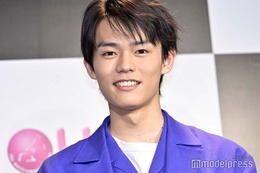 日向亘、2人の大物俳優との誕生日会ショットが話題「豪華すぎる」「羨ましい」