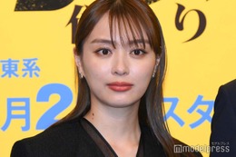 内田理央、スラリ美脚際立つ衣装で登場 “完璧”だと思う人明かす「2時間くらい…」【ダブルチート 偽りの警官 Season1】