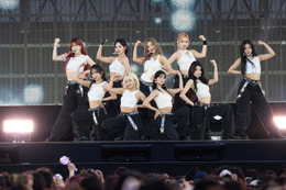 Kep1er、トップバッターで圧倒 KARA「ミスター」ヒップダンスに釘付け【KCON JAPAN 2024／Mカ】 画像