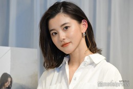 朝比奈彩、第1子出産後初撮影で美ボディ披露「かっこよすぎ」「スタイル抜群」と絶賛の声