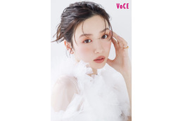 永野芽郁、“今ときめくこと”は？透明感溢れる美肌＆ピュア顔「VOCE」1年ぶり表紙