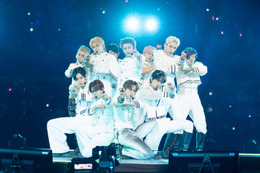 INI、マイクトラブル乗り越え完璧パフォーマンス カムバック予告も【KCON LA 2024／DAY1】 画像