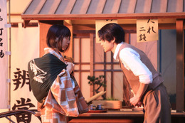 【嘘解きレトリック 第1話】嘘が分かる能力者・鹿乃子（松本穂香）、貧乏探偵・左右馬（鈴鹿央士）と出会う 画像