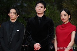 三宅健、井上真央をエスコート 菅田将暉はベロアジャケットでシックに【第37回東京国際映画祭】 画像